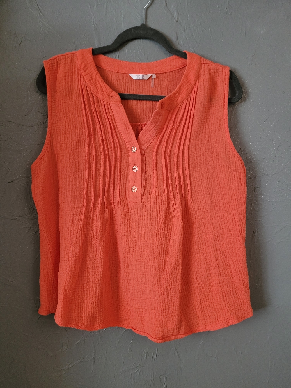 KAKTUS Women’s Sleeveless Pintuck Top Coral Cotton XL